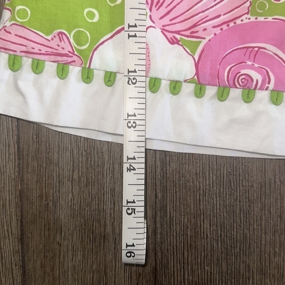 Lilly Pulitzer sand dollar and seashells Skort - Picture 8 of 8